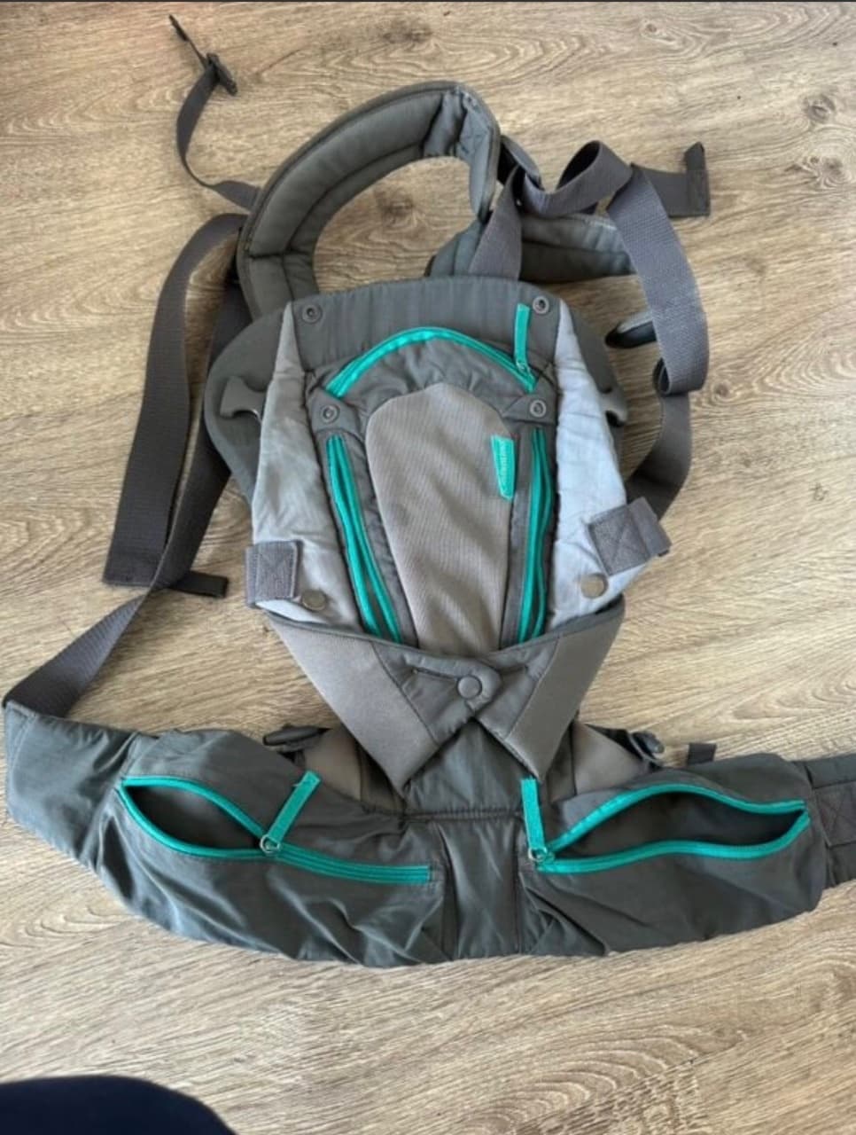 Cargador Portabebé Infantino Gris Turquesa