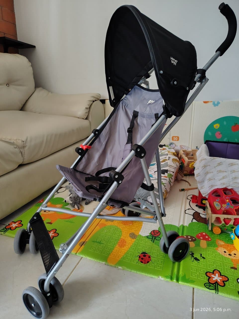 Coche Paseador Honey Baby Gris - Como Nuevo