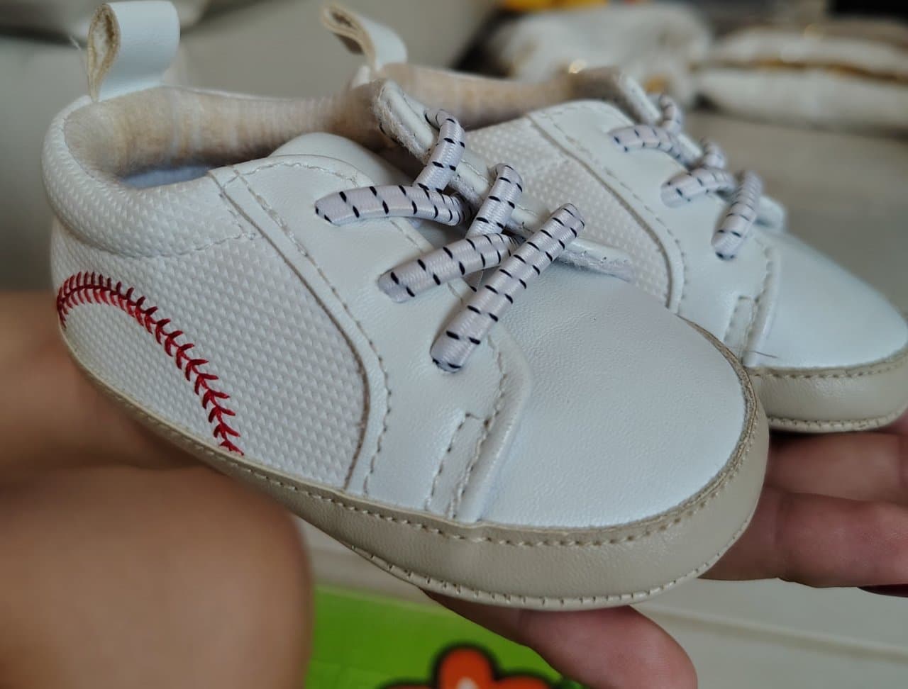 Zapatos de bebé blanco y beige - 6 pares